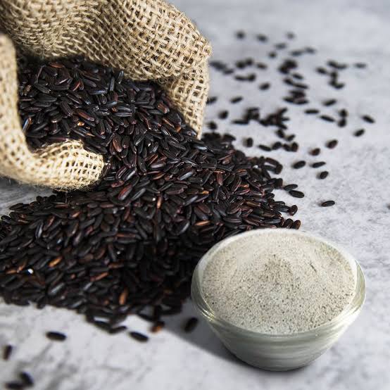 Black Wheat Atta